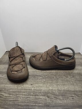 Stegmann Clogs Brown Wool Slip On Lace Up Non Slip Women's Size 6 EUC